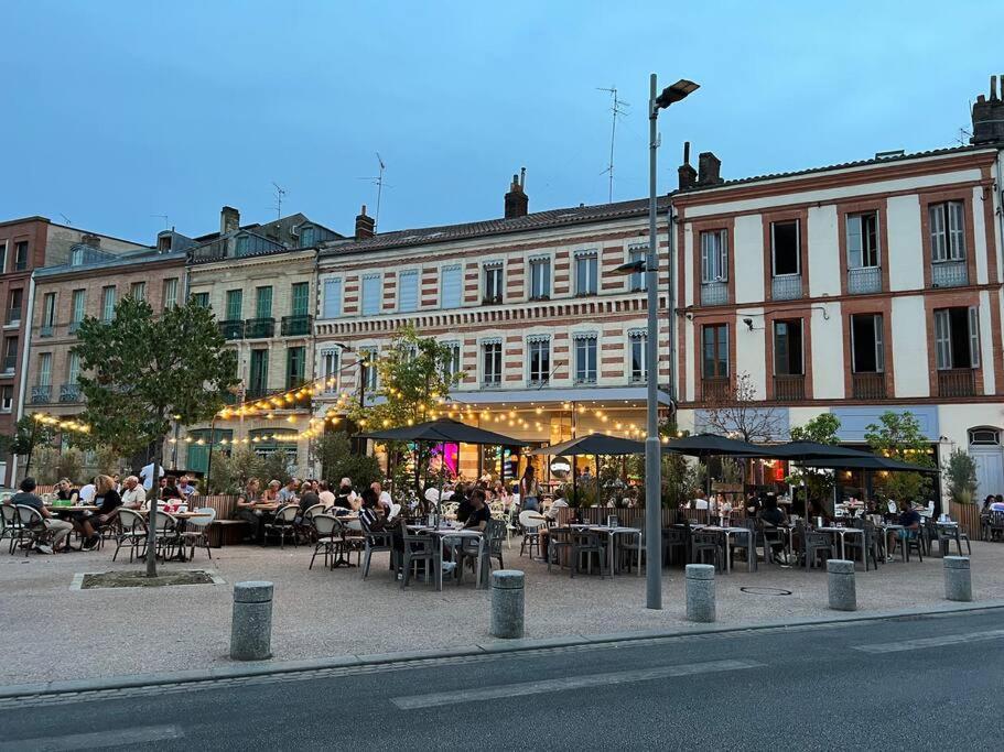 Toulouse : Studio équipé au cœur de St-Cyprien Habitación foto